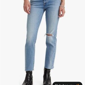 5 for $15/Levi’s Wedgie Straight jeans